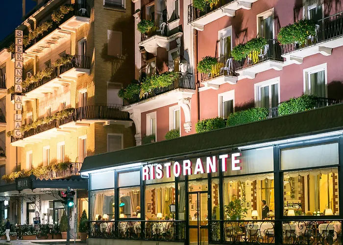 호텔 밀란 스페란자 오 락 4*